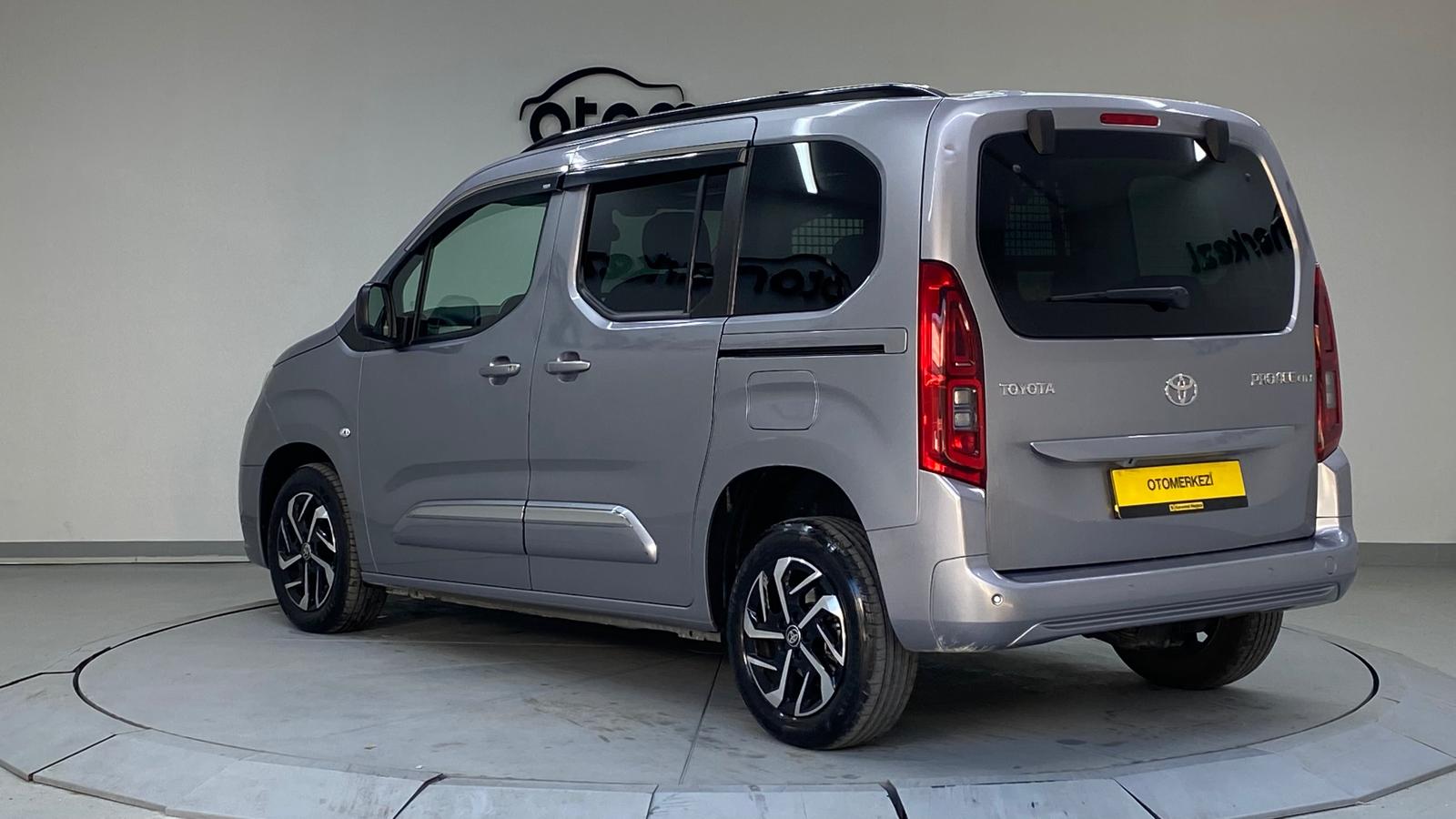 TOYOTA PROACE 29
